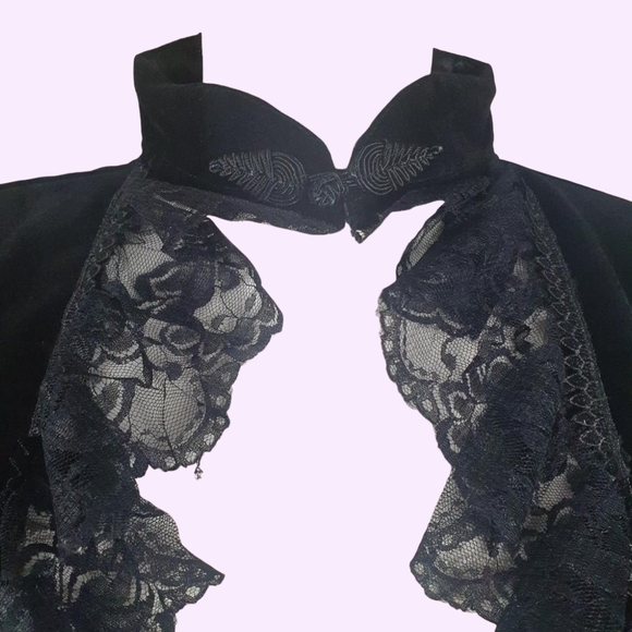 🖤 Gothic Jacket/ Bolero 🦇 Black 🦇 Velvet 🦇 Lace 🖤 - Picture 3 of 8